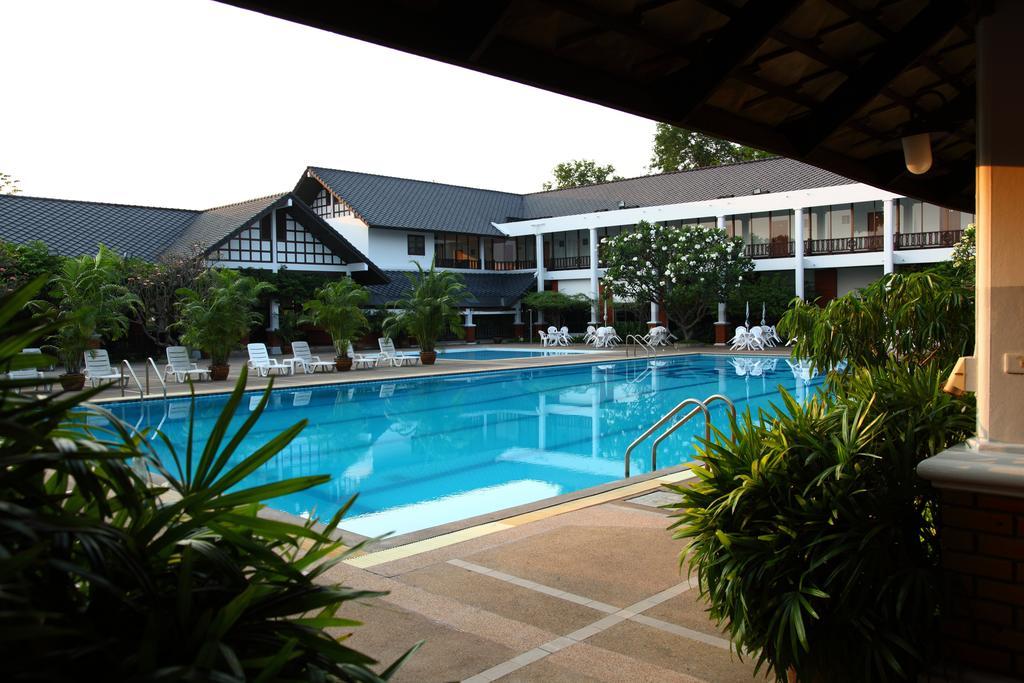 Korat Resort Hotel Nakhonratchasima Exterior foto